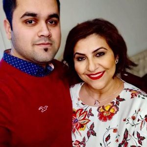 Meet your Posher, Afsoon